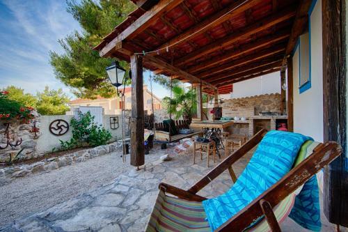 The Sea House Apartments