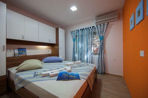 The Sea House Apartments