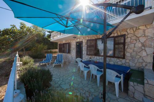 The Sea House Apartments