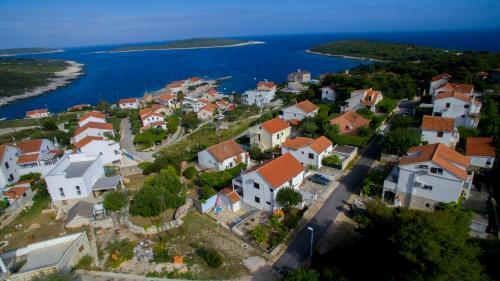 The Sea House Apartments