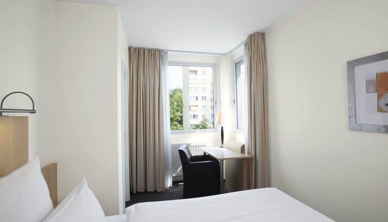 Hotel NH Berlin City West