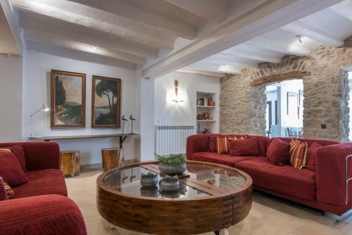 Villa La Vila D'argen�ola, Se�orial Y Hist�rica
