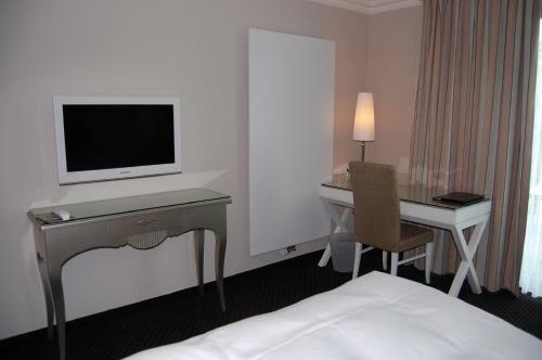 Hotel & Restaurant Sch�nau