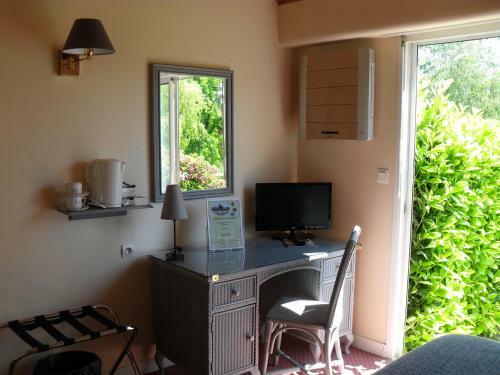 Hotel H�tel Val De Vienne