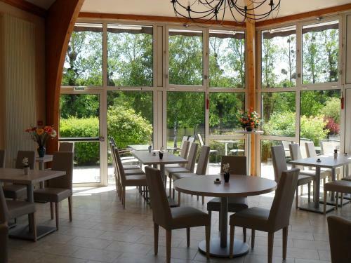 Hotel H�tel Val De Vienne