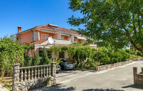 Apartments Dobrila