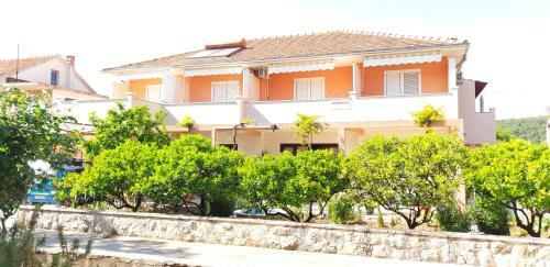 Apartments Dobrila