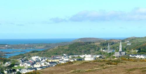 Bed & Breakfast Errismore House
