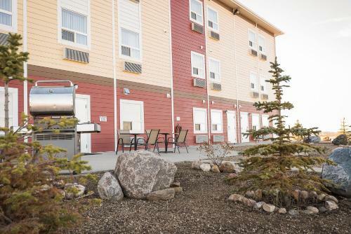 Heartland Hotel