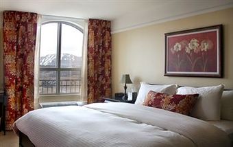 Le St-martin Bromont Hotel & Suites
