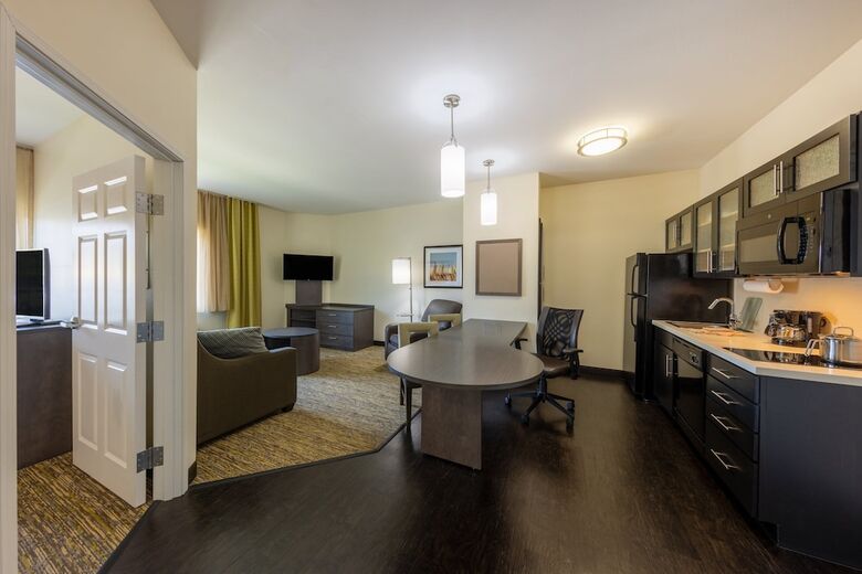 Hotel Candlewood Suites Springfield South