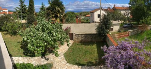 Villa Altra