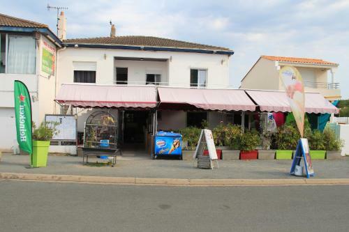 Hotel Au Petit Bonheur
