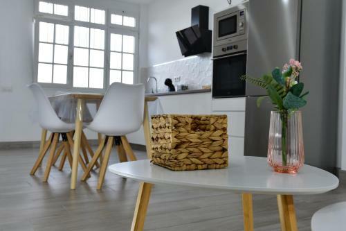 Apartamento En Ubicaci�n Privilegiada, Reci�n Reformado