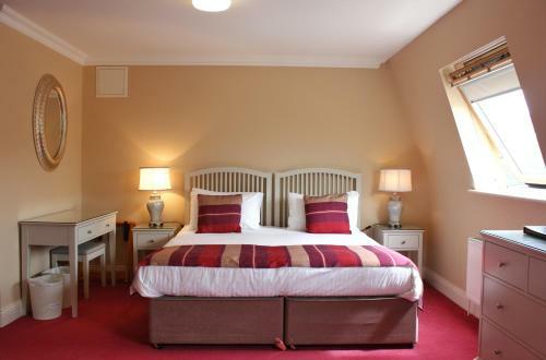Hostal The Moorings Guesthouse & Seafood Restaurant