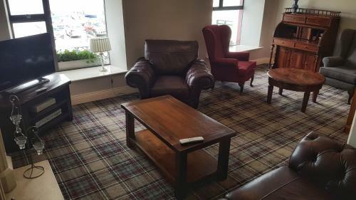 Hostal The Moorings Guesthouse & Seafood Restaurant