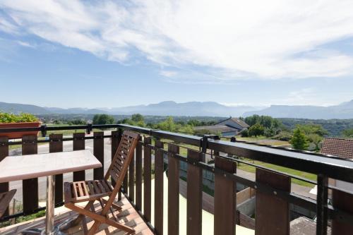 Hotel Logis Le Pont De Champ