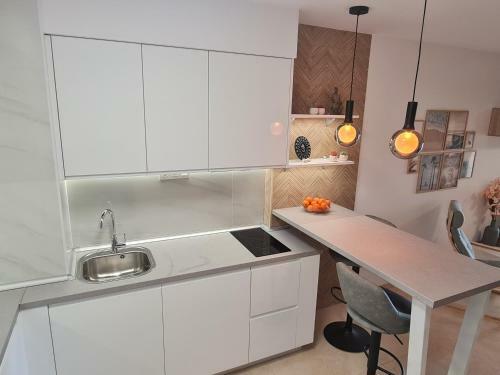 Apartamento Sybarix Terrace, Mar, Golf, Wifi, Garaje, Relax