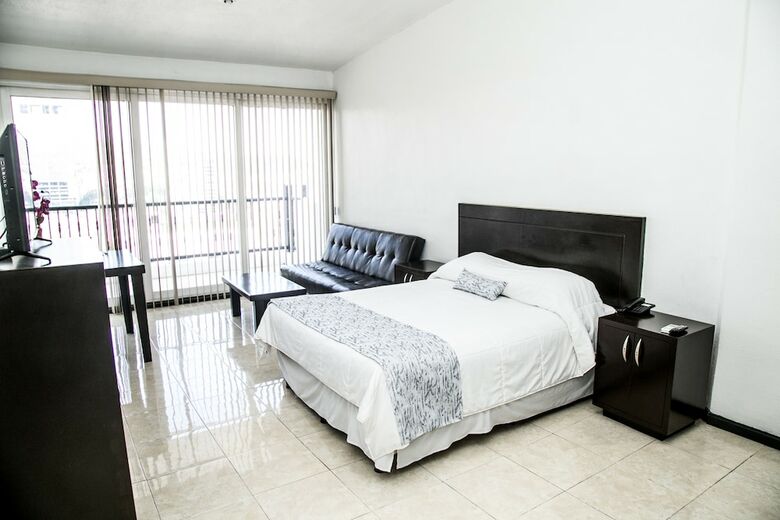 Hotel Suites Dioh