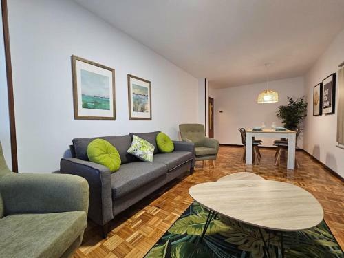 Apartamento 633a Colloto, 3 Dorm. Y Garaje