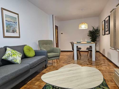 Apartamento 633a Colloto, 3 Dorm. Y Garaje