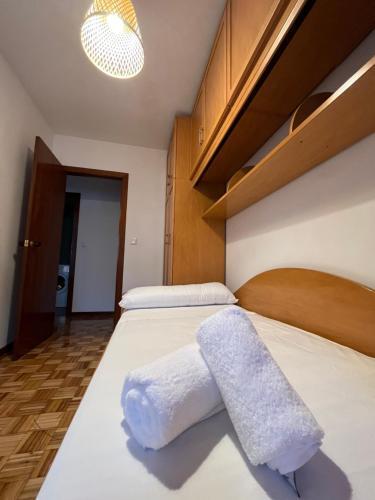 Apartamento 633a Colloto, 3 Dorm. Y Garaje