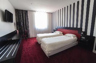 La Maison Rouge Qualys Hotel