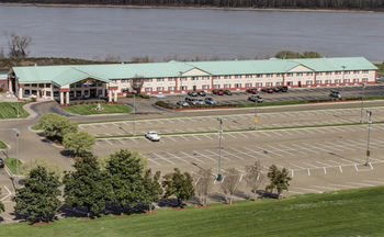 Lady Luck Hotel & Suites