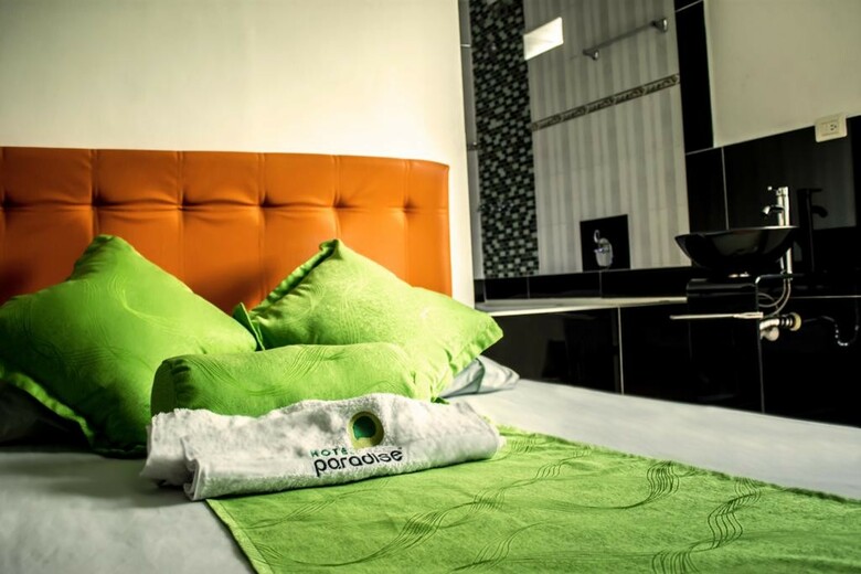 Hotel Paradise Center