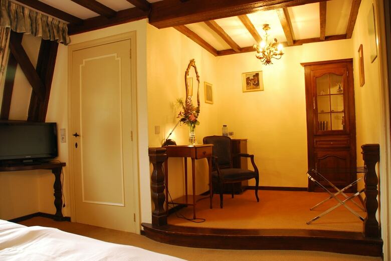 Hotel Hostellerie Le Prieur� De Conques