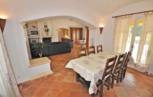 Holiday Home Quartier Du Pr�conil