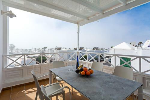 Lovely 3-bed Villa In Puerto Del Carmen