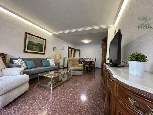 Apartamentos Dos Torres Alfajer�a Con Parking Privado Gratis