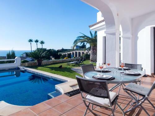 Ref 4 Casa Blanca