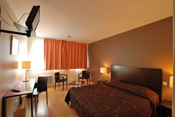 Hotel H�tel Des Dhuits