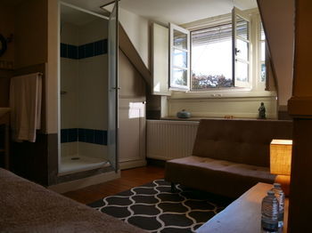 Hostal La Maison De Famille