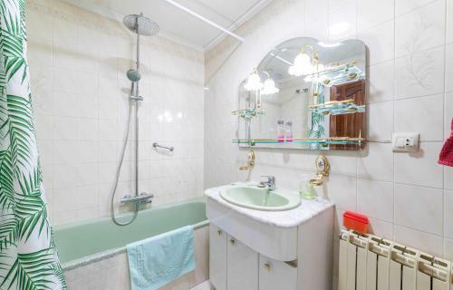 J Y L Apartamento