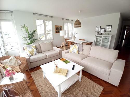 Apartamento Sobre La R�a