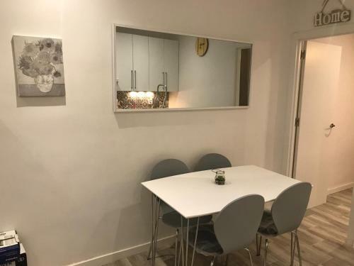 Cozy Apartment In The Town