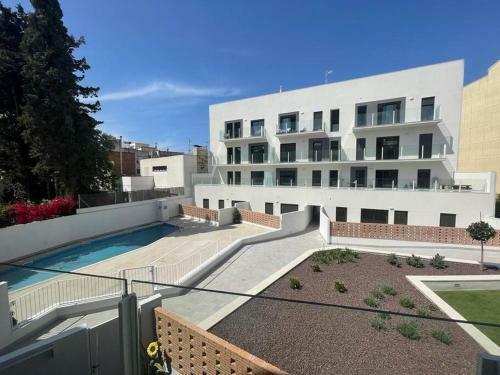 Apartamento Obra Nueva A Estrenar Con Piscina En El Centro De Vilanova
