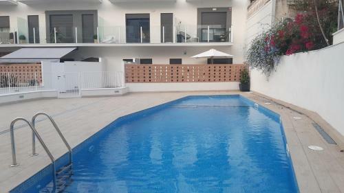 Apartamento Obra Nueva A Estrenar Con Piscina En El Centro De Vilanova