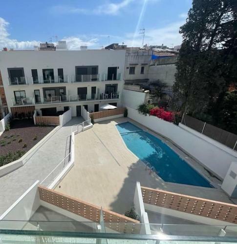 Apartamento Obra Nueva A Estrenar Con Piscina En El Centro De Vilanova