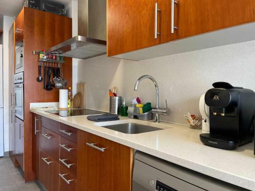 Apartamento Parking Terraza Soleada Netflix Equipado Hostem