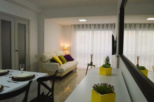 Light In Vila-real, Central Apartment With Office