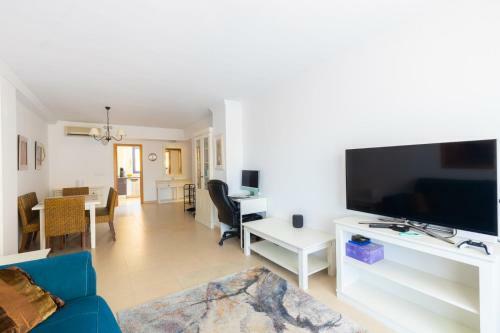 Amplio Y Bonito Apartamento En La Cala