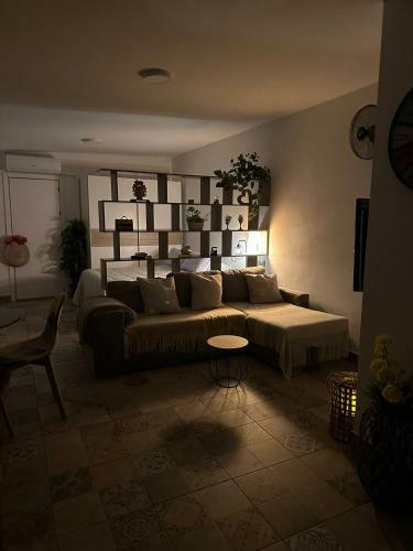 Apartamento Loft En Patio De Casa T�pica De Pueblo