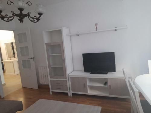 Apartamento Piso Rey Davi�a.