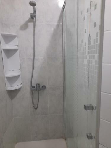 Apartamento Piso Rey Davi�a.