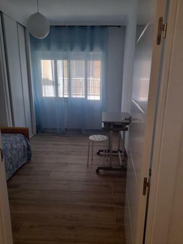 Apartamento Piso Rey Davi�a.