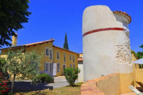 Hotel Le Mas Des Quintrands